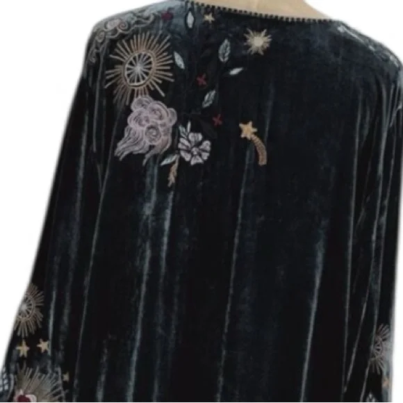 Johnny Was heavily embroidered Selah Velvet Kimono Sleeve Top In Jasper NWT RARE - Picture 13 of 16